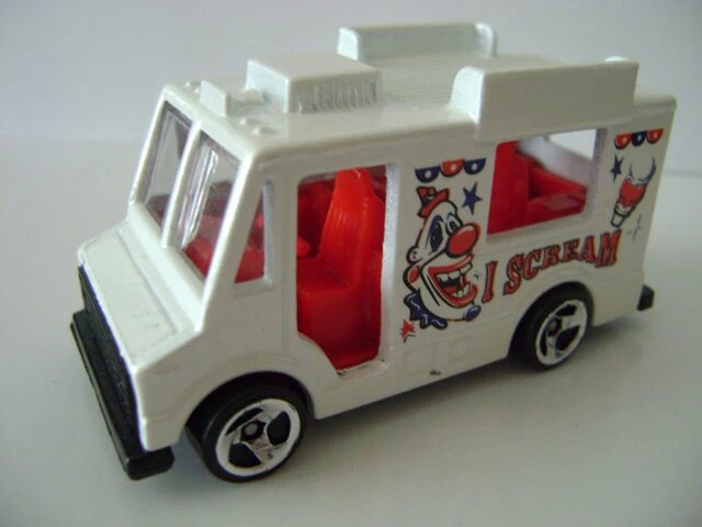 Hot Wheels Good Humor Truck 2000 (27110)