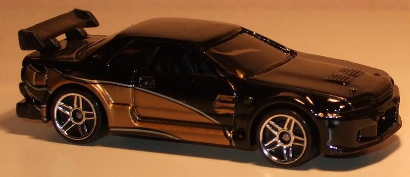 Hot Wheels Nissan Skyline GT-R (r32) 2008 (M6983)