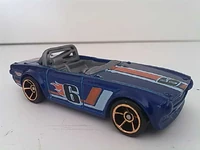 Hot Wheels Triumph TR6 2010 (R7556)