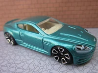 Hot Wheels 2010 Aston Martin Dbs 2012 (V5590)