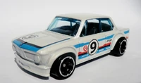 Hot Wheels BMW 2002 2012 (V5601)