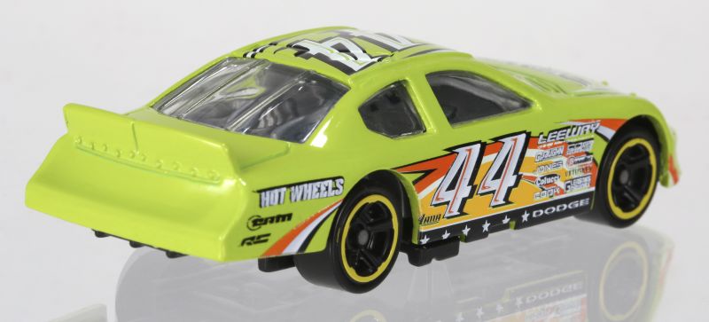 Hot Wheels DODGE CHARGER STOCK CAR 2015 (CHK87)