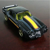 Hot Wheels '81 Camaro 2017 (FBJ09)