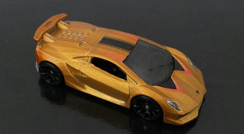 Hot Wheels Lamborghini Sesto Elemento 2018 (CC064)