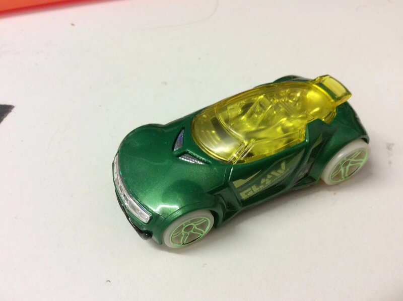 Hot Wheels High Voltage 2018 (CC085)