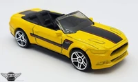Hot Wheels 2015 Ford Mustang GT Convertible 2018 (FJX74)