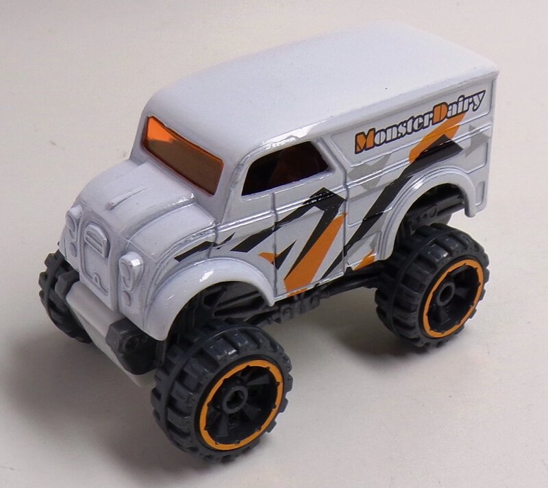 Hot Wheels Monster Dairy Delivery 2019 (FYL13)