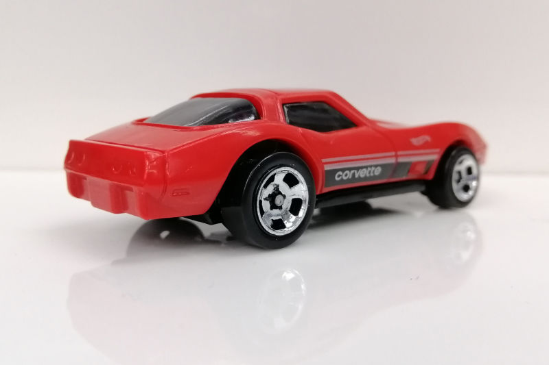 Hot Wheels CORVETTE STINGRAY 2022 (HE018)