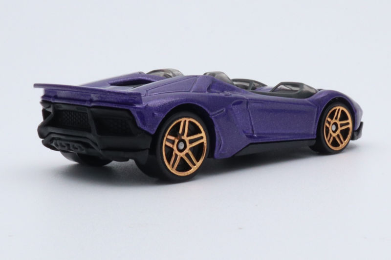 Hot Wheels Lamborghini Aventador J 2024 (HG059)