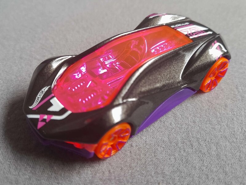 Hot Wheels EXOTIQUE 2025 (KK046)